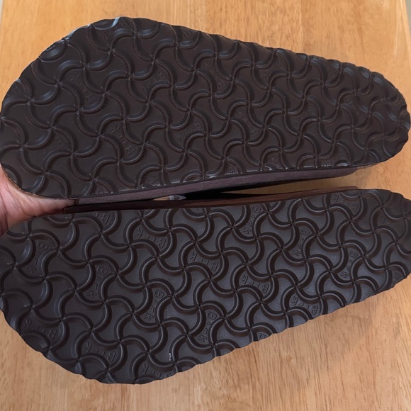 ⭐️NEW⭐️ Birkenstock Unisex Arizona Sandals